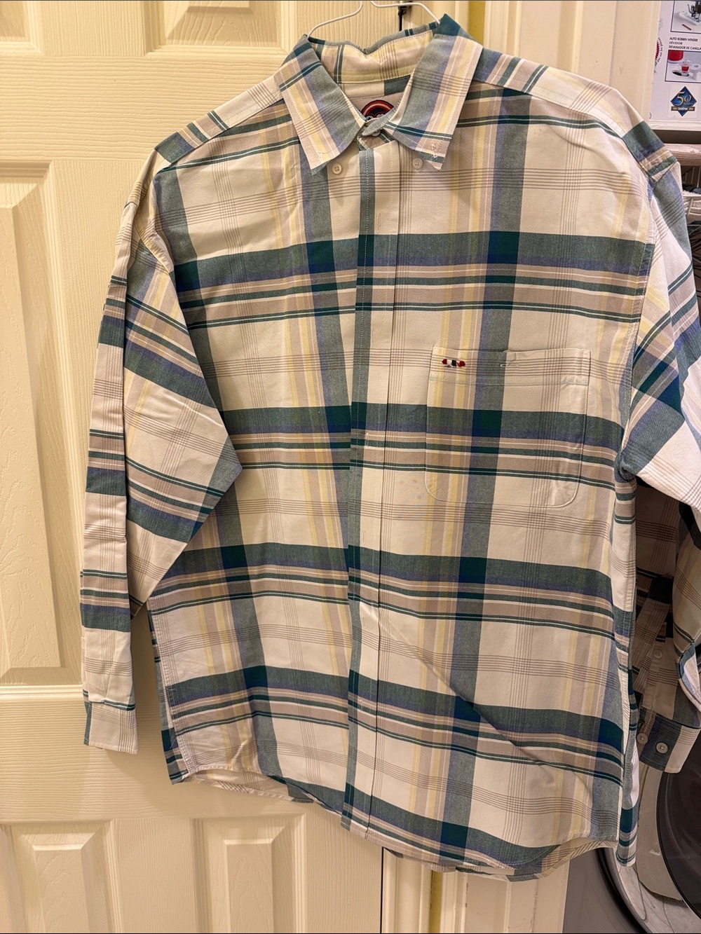 Men's Green Plaid Long-Sleeve Button-Down Shirt